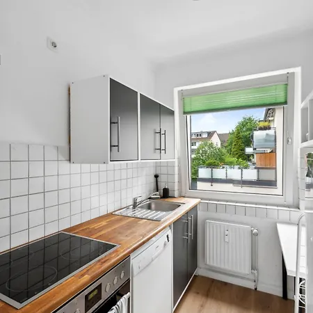 Modernes 3 Frisch Saniert Und Moebliert אסן