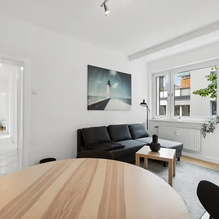 Modernes 3 Frisch Saniert Und Moebliert Apartment Essen