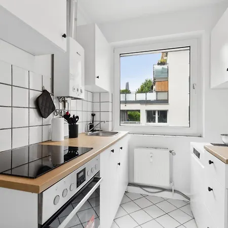 Modernes 3 Frisch Saniert Und Moebliert